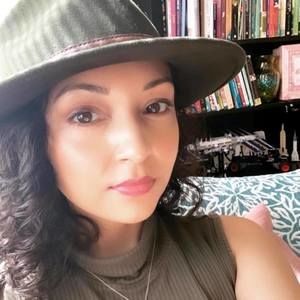 Meet your Posher, Joanna